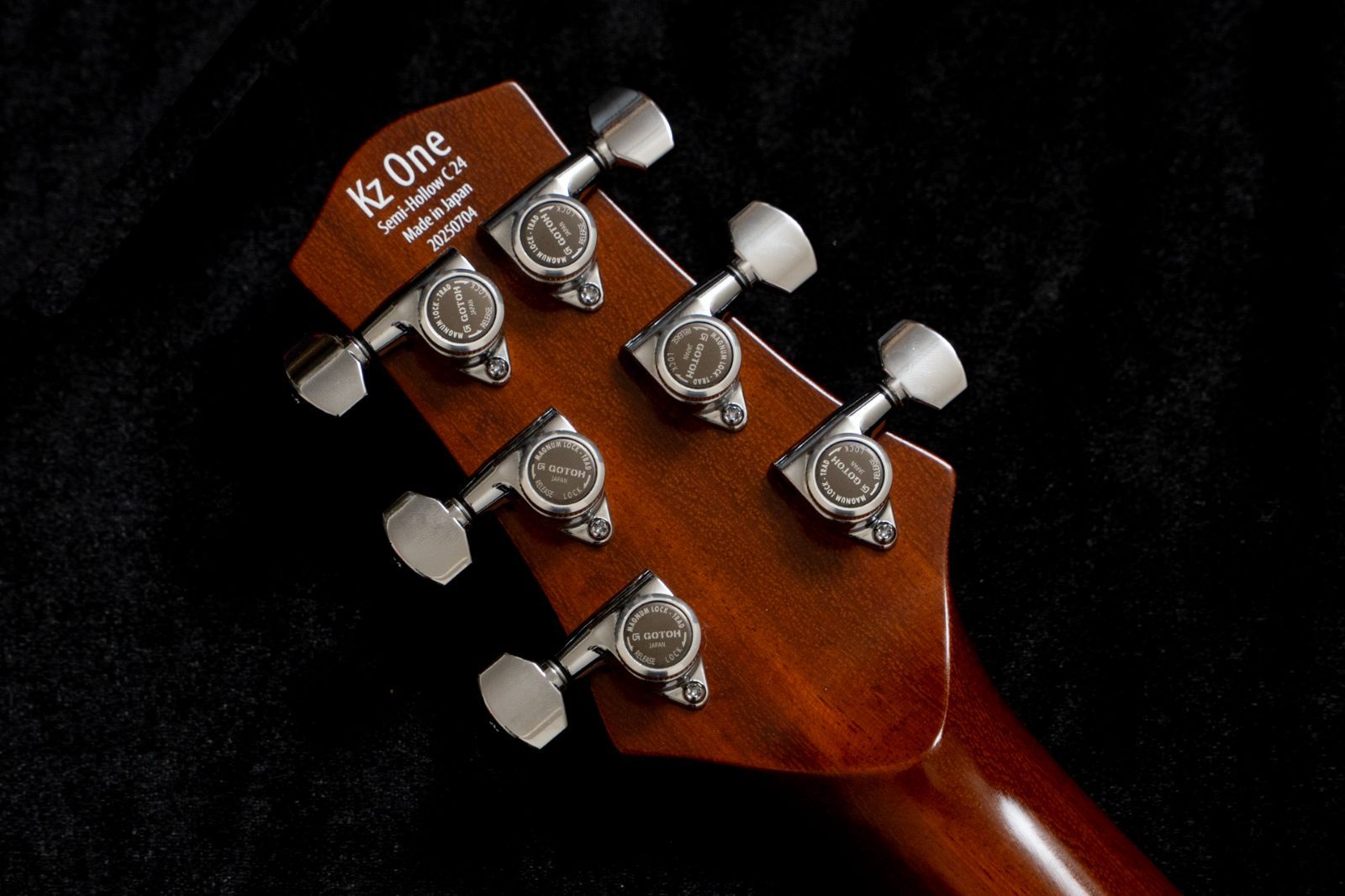 outlet】Kz Guitar Works / Kz One Carved Top Semi-Hollow 24 3S11 