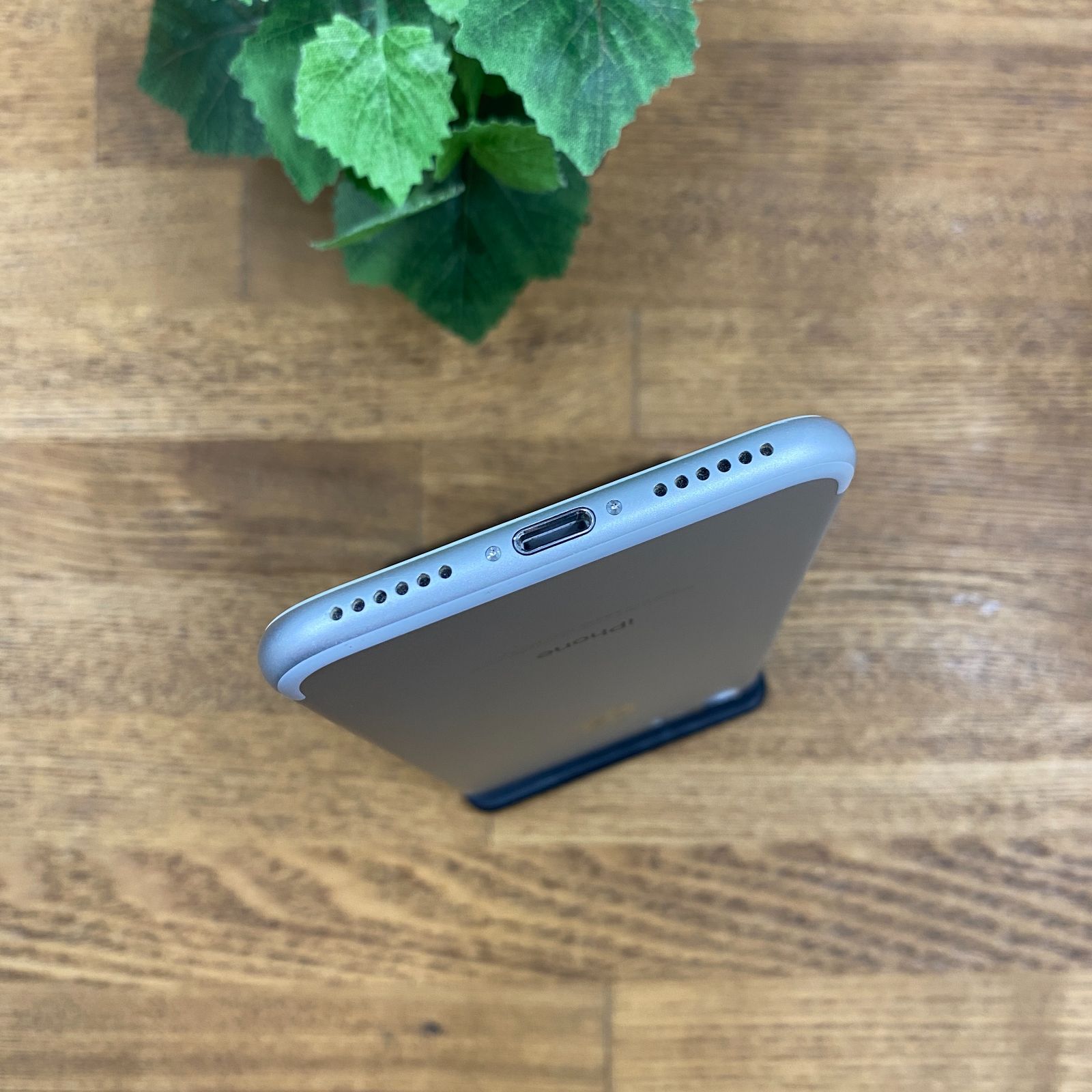 iPhone 7 128GB シルバー SIMフリー 美品 - ISHOP JAPAN