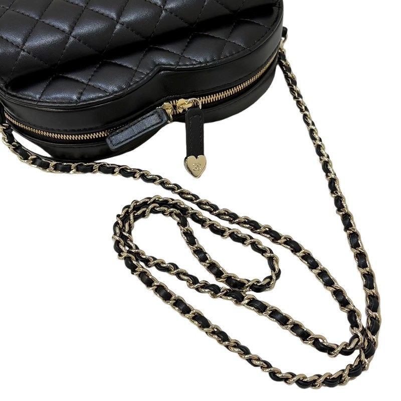 CHANEL シャネル マトラッセ ハートシェイプ バッグ AS5764 ブラック
