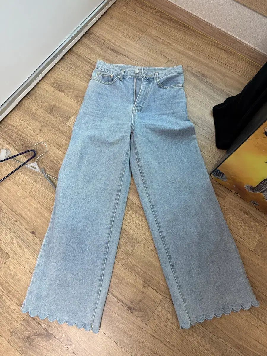 ショートバスターニング スキャロップデニム S 出品