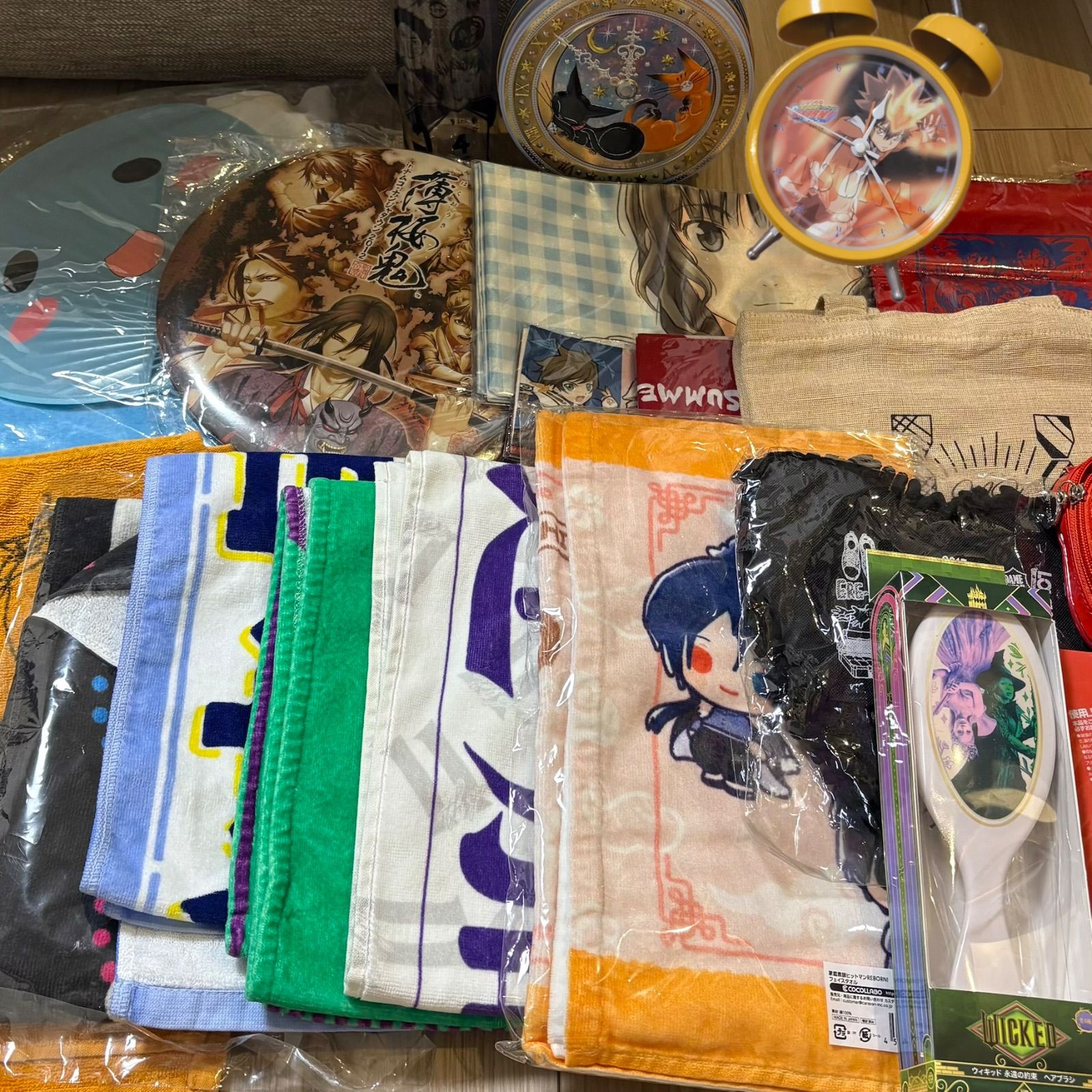 缶バッジ 大量 アニメグッズ まとめ売り アクスタ 600点以上 ノン 