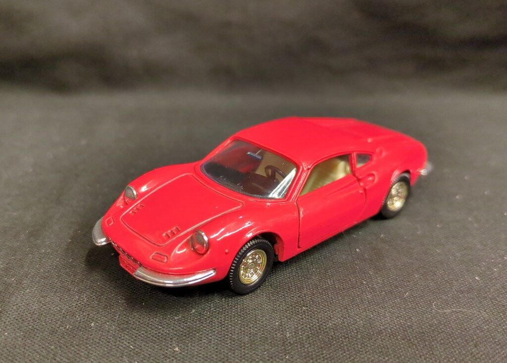 トミー 1/45トミカダンディ 外国車シリーズ フェラーリディノ246GT