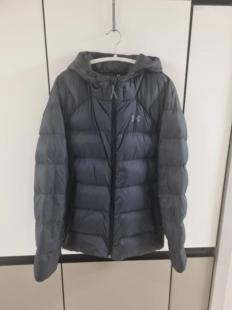 UNDER ARMOUR アンダーアーマー 軽量 ダウン L