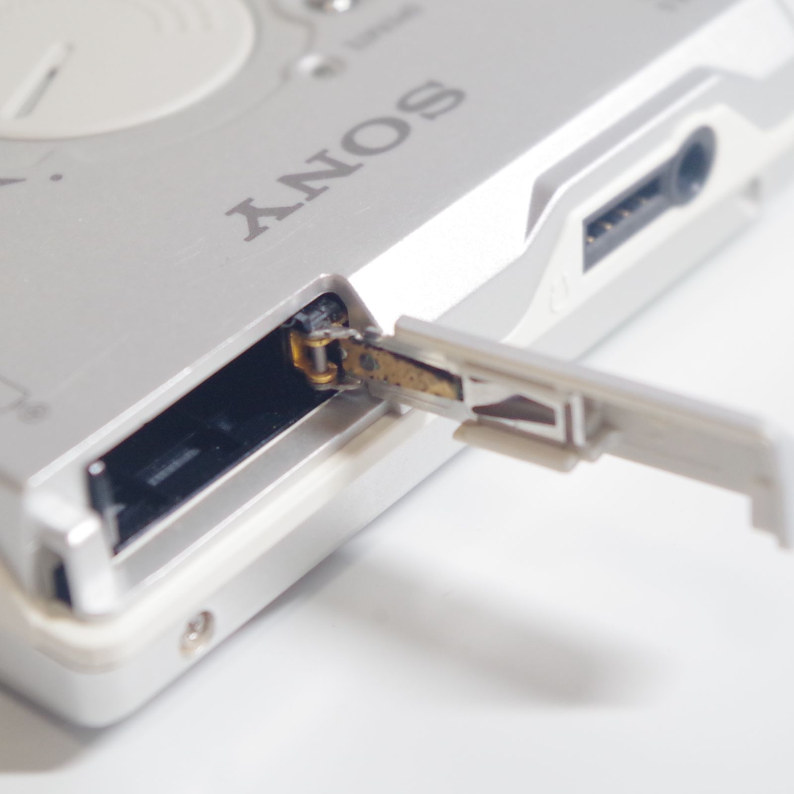 A6552 SONY MZ-E500 ポータブルMDプレーヤー - メルカリ A6552 SONY MZ-E500 ポータブルMDプレーヤー - メルカリ