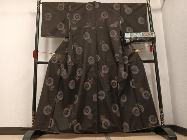 平和屋着物●本場大島紬　地空き　カタス9マルキ　源氏車文　大山謹製　ほていや扱い　証紙付き　正絹　逸品　未使用　AABH3106ph