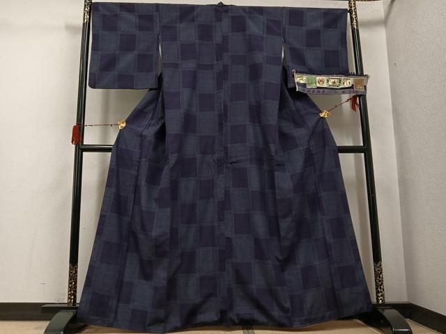 平和屋着物●結城紬 100亀甲 市松文 飯田ひろみ作 証紙付き 正絹 逸品 AABH3113ph 平和屋着物●結城紬 100亀甲 市松文 飯田ひろみ作 証紙付き 正絹 逸品 AABH3113ph