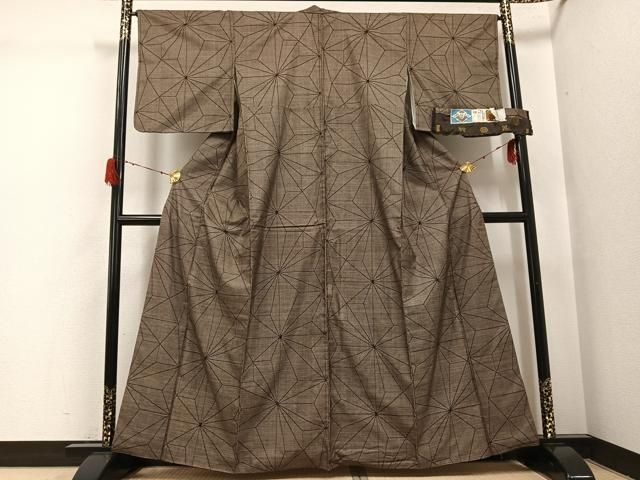 平和屋着物●本場大島紬　古代染色純泥染　カタス9マルキ　麻の葉文様　証紙付き　正絹　逸品　AABH3117ph