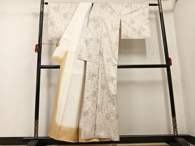 平和屋着物●本場大島紬 白大島 カタス9マルキ 花唐草文 正絹 逸品 AABH3134ph 平和屋着物●本場大島紬 白大島 カタス9マルキ 花唐草文 正絹 逸品 AABH3134ph