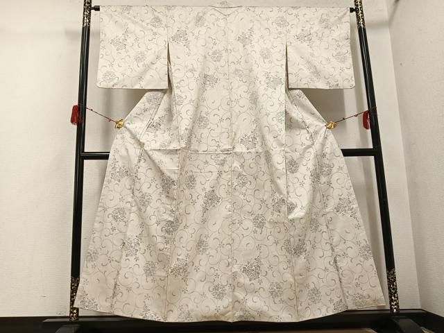 平和屋着物●本場大島紬 白大島 カタス9マルキ 花唐草文 正絹 逸品 AABH3134ph 平和屋着物●本場大島紬 白大島 カタス9マルキ 花唐草文 正絹 逸品 AABH3134ph