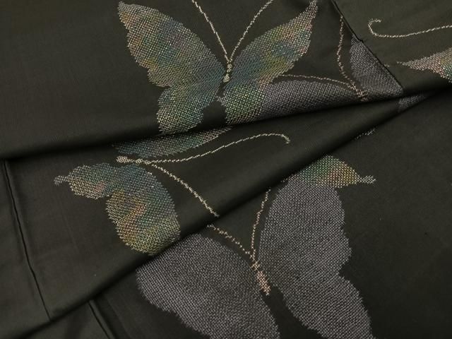 平和屋着物●本場大島紬 地空き カタス9マルキ 舞蝶文 正絹 逸品 未使用 AABH3142ph
