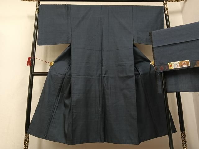 平和屋着物●男性　本場大島紬　100亀甲　総詰め　恵純雄作　証紙付き　正絹　逸品　AABH3146ph