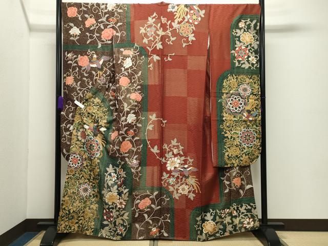 平和屋着物●英王室献上友禅作家　木下勝功　振袖　駒刺繍　鳳凰更紗花唐草文　金彩　金通し地　正絹　逸品　CABD8984gh