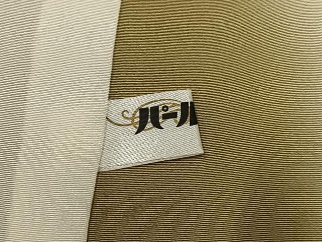 平和屋着物●上質な小紋　松皮菱草花文　金彩　正絹　逸品　AABH3827ph