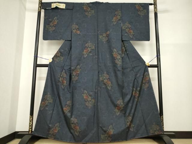 平和屋着物●本場大島紬 カタス7マルキ 舞花文 久野織物謹製 証紙付き 正絹 逸品 AABH3290ck 平和屋着物●本場大島紬 カタス7マルキ 舞花文 久野織物謹製 証紙付き 正絹 逸品 AABH3290ck