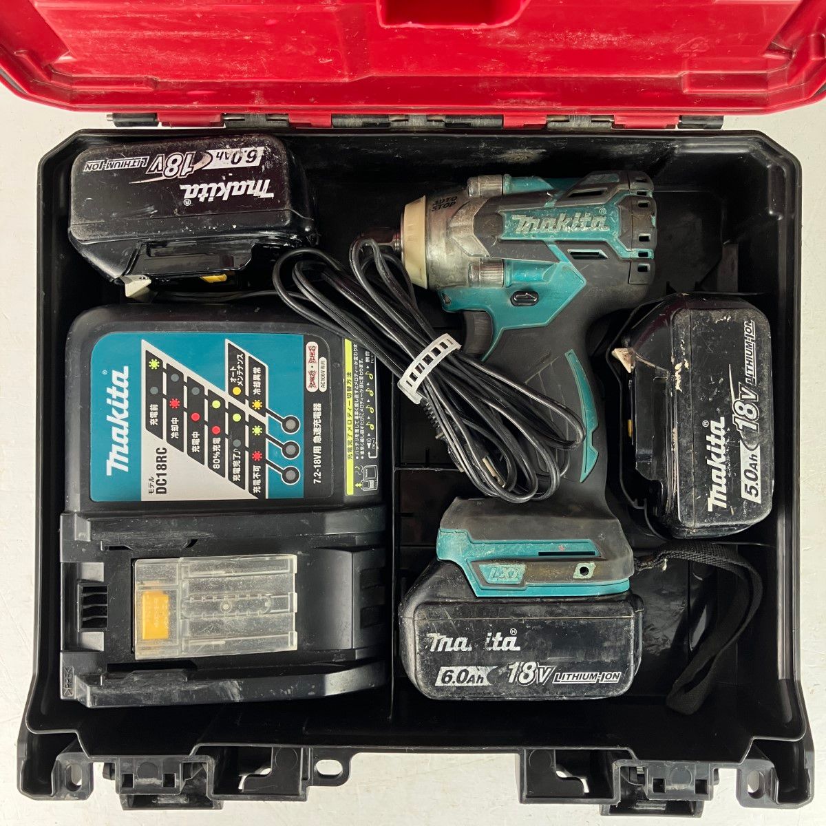 MAKITA マキタ 18v 12.7mm 充電式インパクトレンチ バッテリーx2 充電器 ケース付 TW285D ブルー