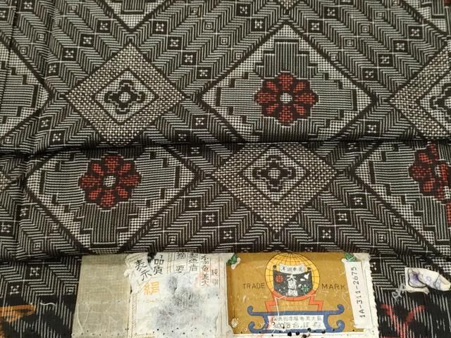 平和屋着物●本場大島紬 龍郷絣 証紙付き 正絹 逸品 CABG0150yc