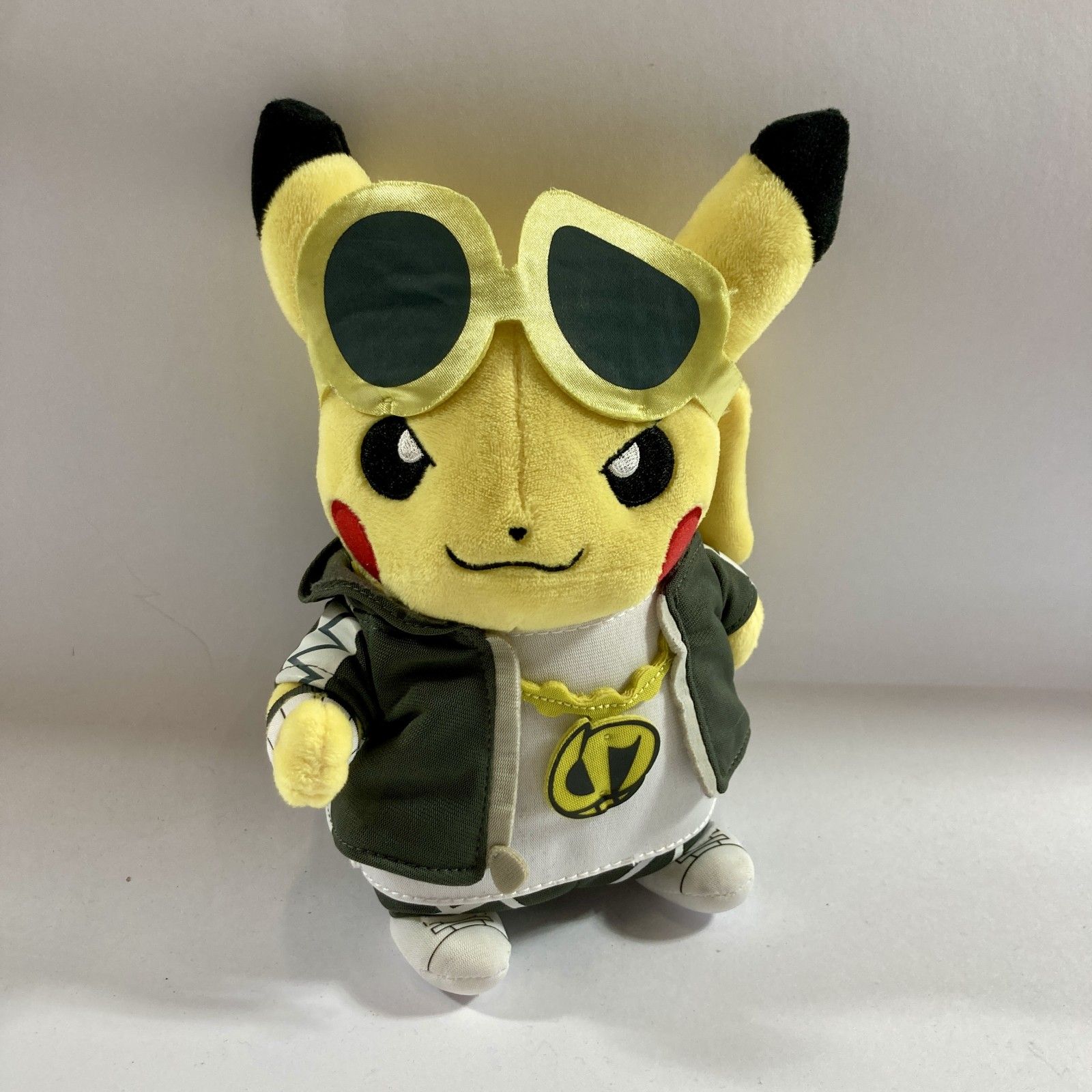 ★ ポケットモンスター ボスごっこピカチュウ スカル団 ボス・グズマ ポケモンセンター限定 約23cm 現状品