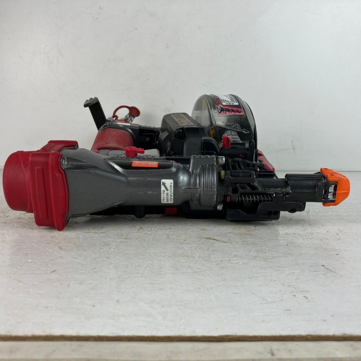 マックス　高圧ねじ打ち機(ターボドライバ)　HV-R32G1【中古品】 MAX マックス 32mm 高圧 ターボドライバ ねじ打機 HV-R32G1 レッド