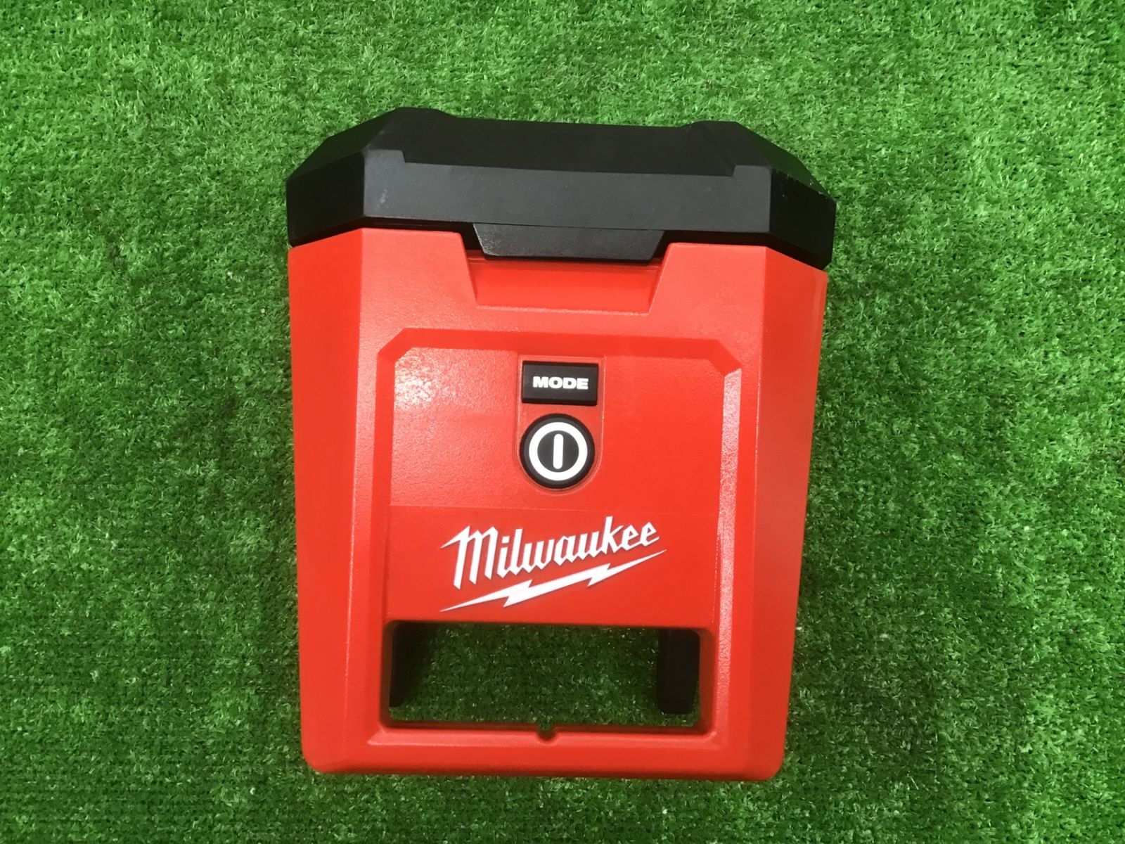 【中古品】Milwaukee　ミルウォーキー M18 マグネットワークライト M18 PAL-0 APJ◆アクトツール富山店◇BR