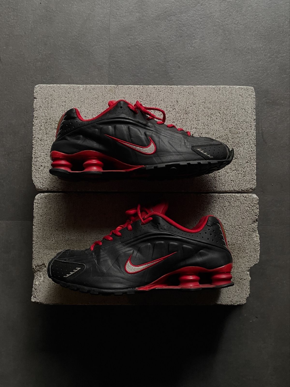 NIKE SHOX ナイキ ショックス スニーカー ブラック レッド 27cm US9