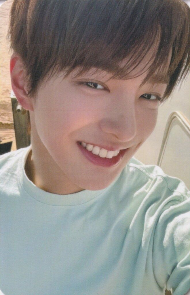 CORTIS HMV KEONHO COLOR OUTSIDE THE LINES