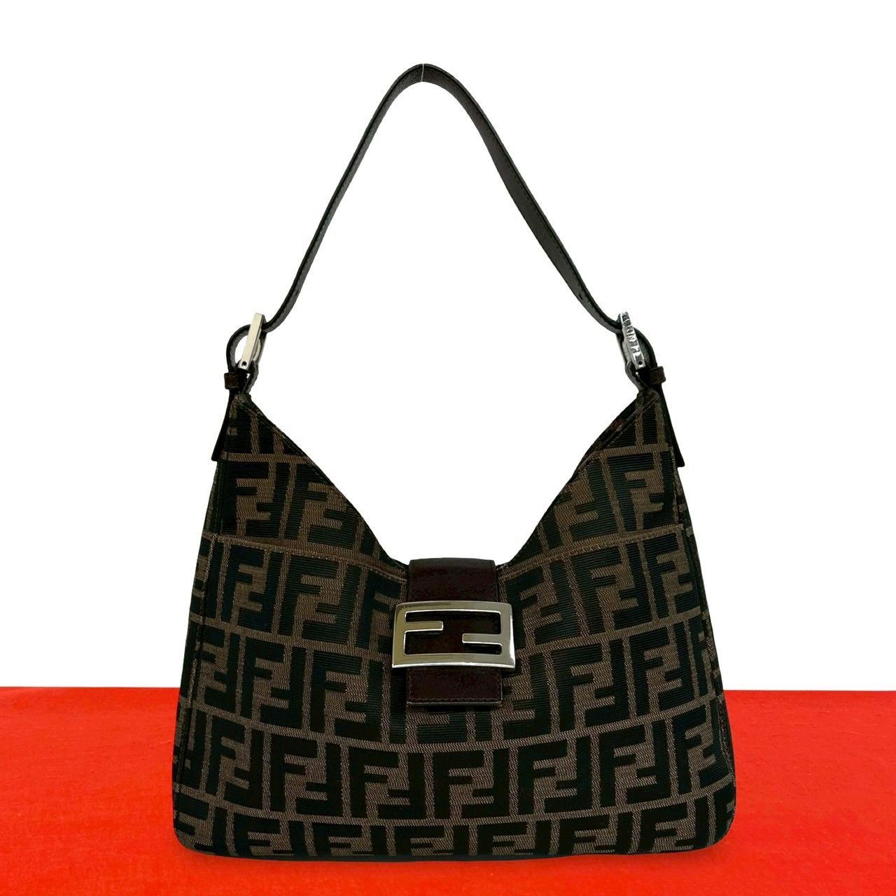 極 美品 FENDI フェンディ ヴィンテージ ズッカ FF 柄 ロゴ 金具