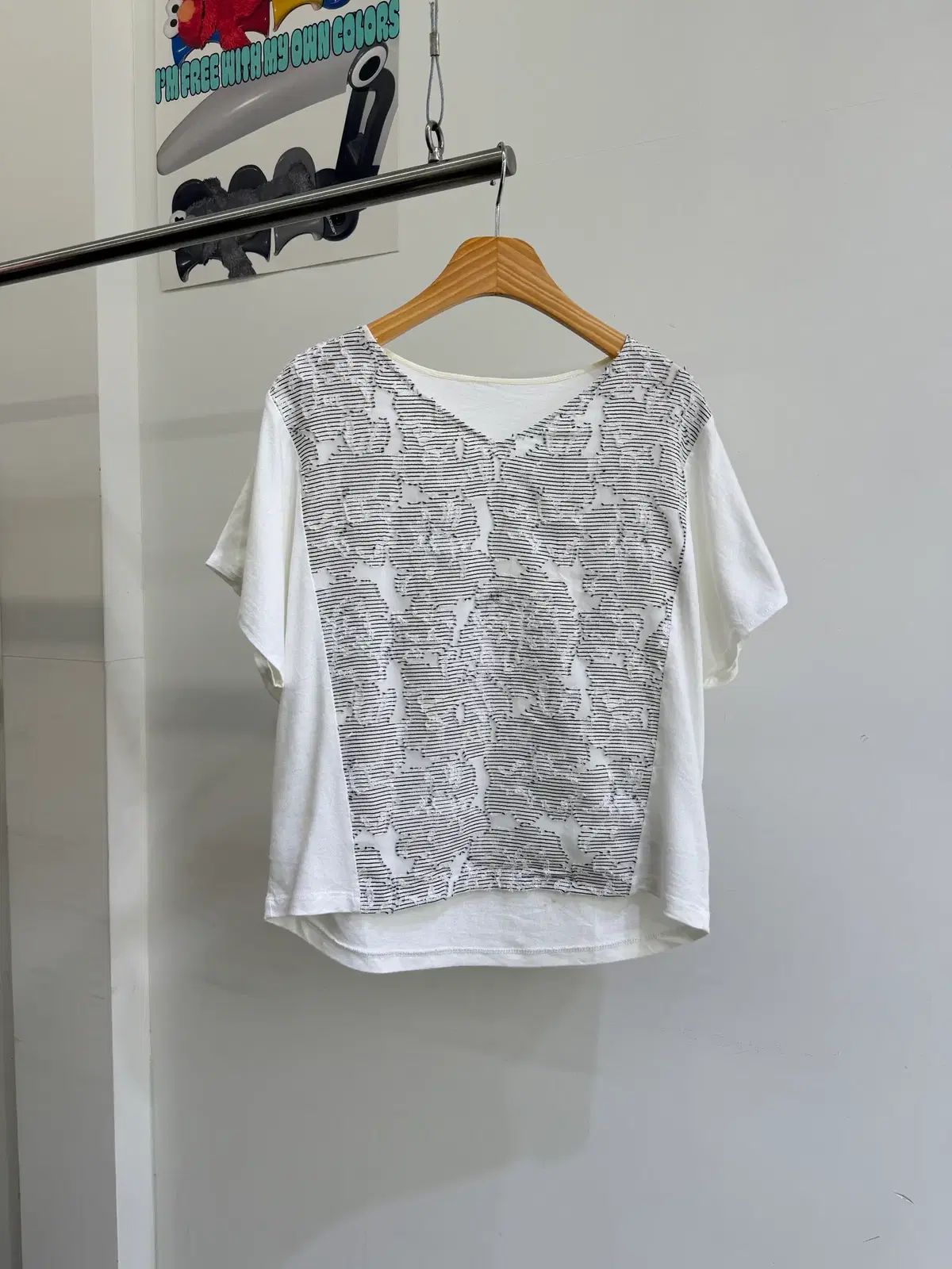 MALLA (Made in Japan) Vネック パータン 半袖Tシャツ