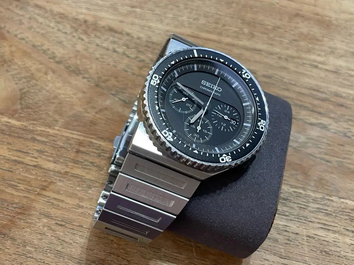 SEIKO ジウジアーロ 30周年 限定モデル SCED001