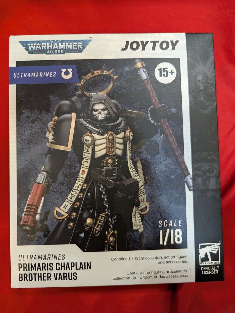 JOYTOY WARHAMMER40,000 ULTRAMARINES PRIMARIS CHAPLAIN BROTHER