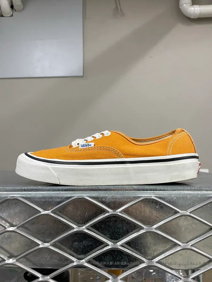 ヴァンズ アセンティック OG GOLD 245 (gr-4089)