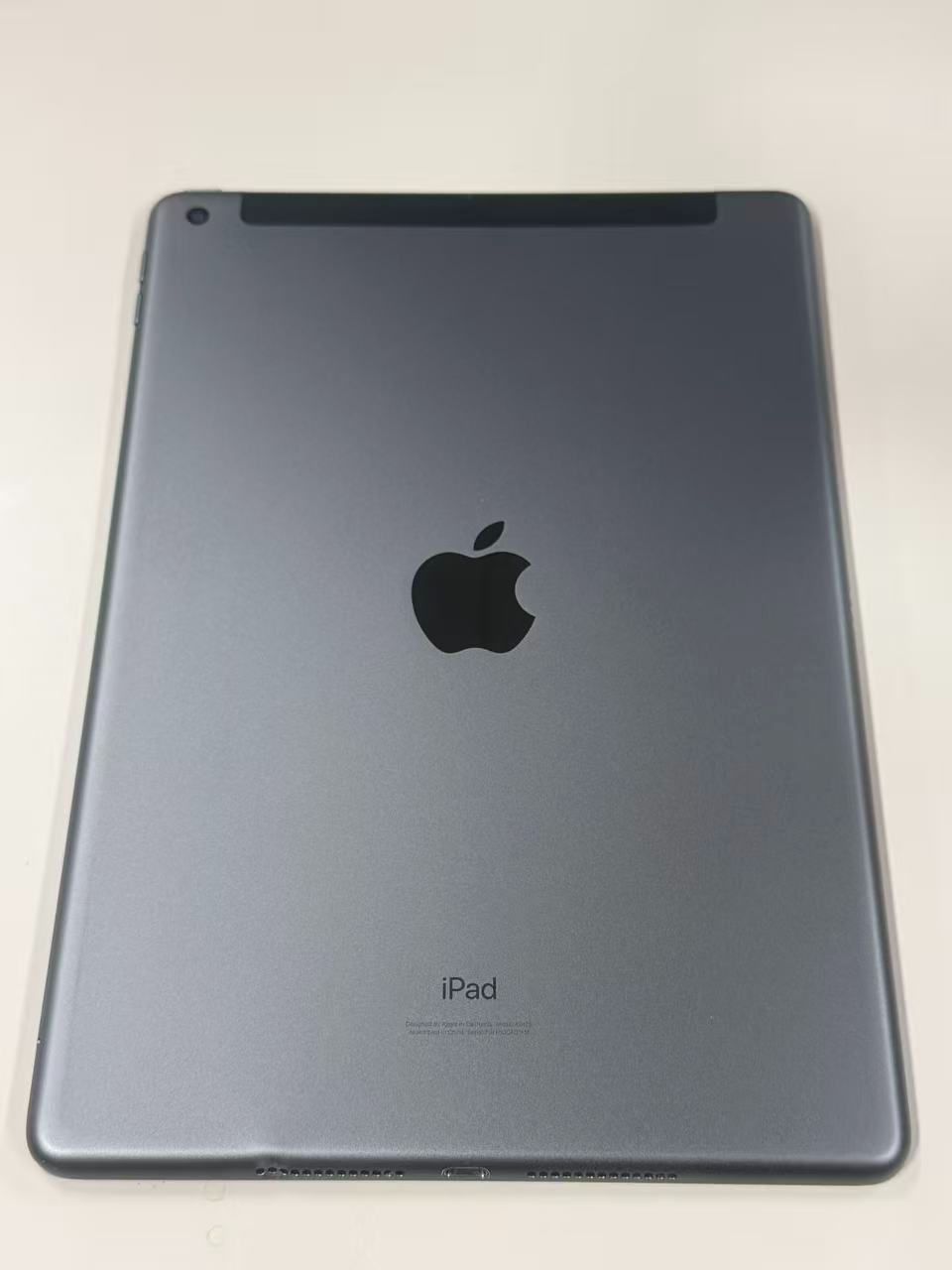 iPad 第8世代 32GB スペースグレイ Wi-Fi+Cellular 訳あり - メルカリ