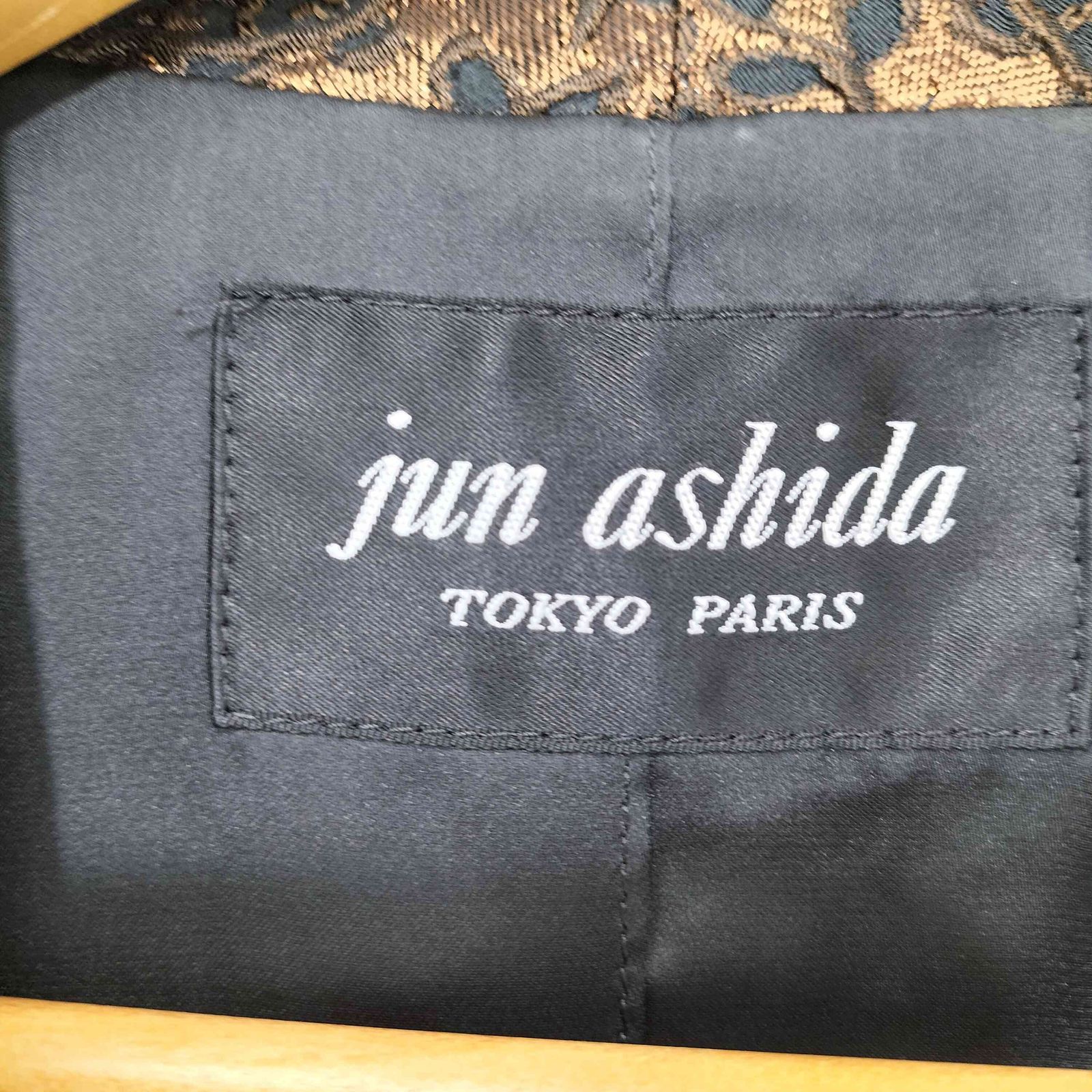 ジュンアシダ jun ashida 総レース刺繍 ラウンドカラー フラワーボタン ジュンアシダ jun ashida 総レース刺繍 ラウンドカラー フラワーボタン