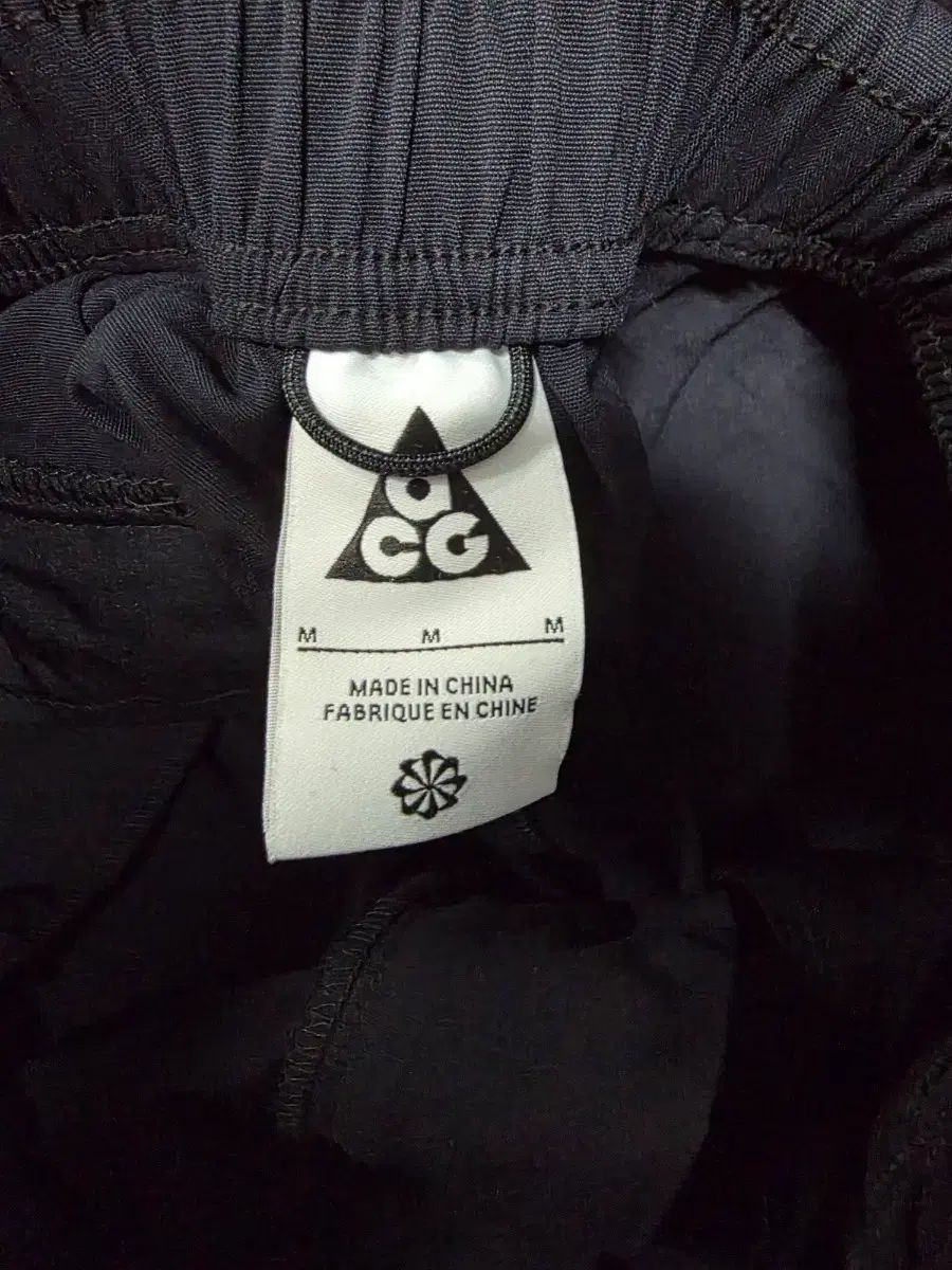 NIKE ACG ブラック ハーフパンツ / アジア サイズ M / FN2431-010