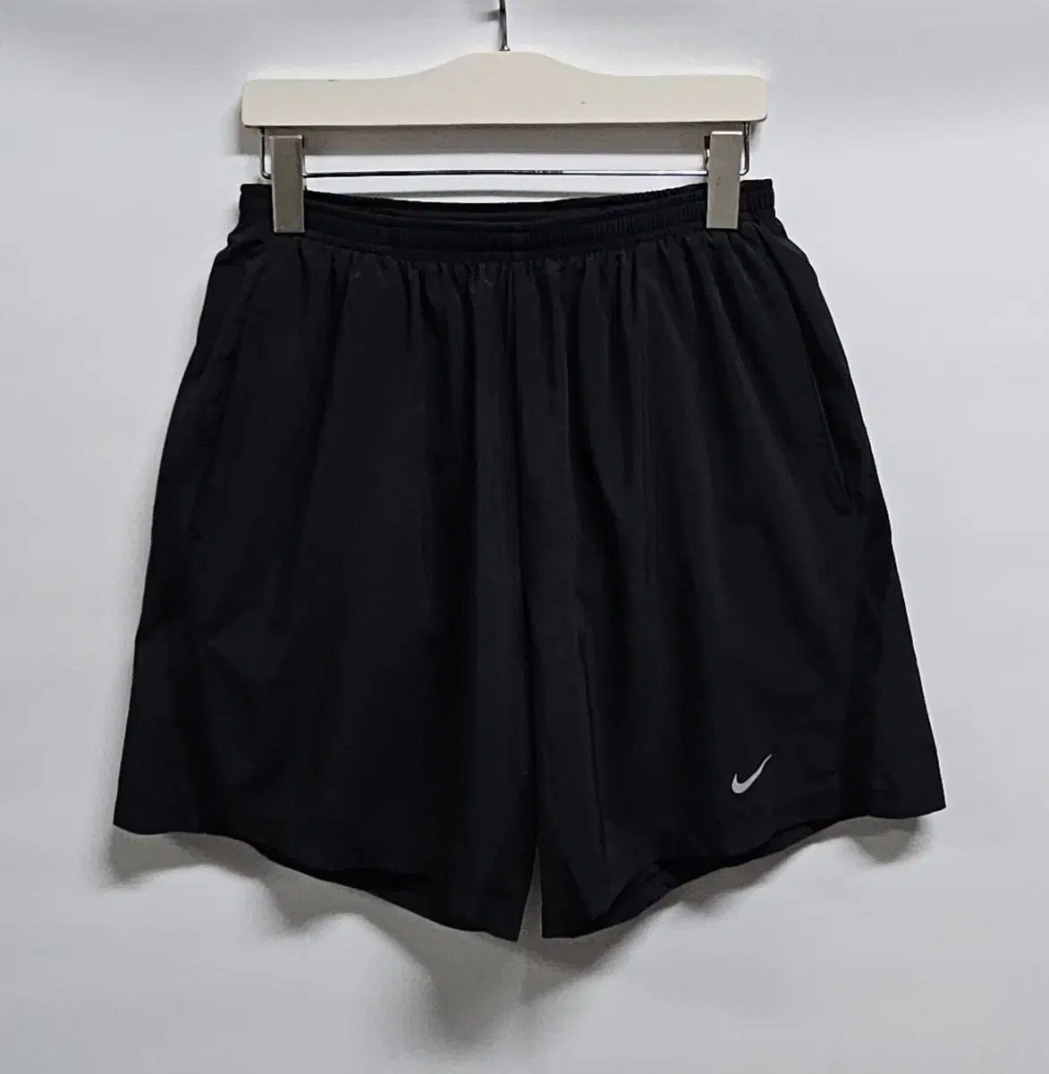 ナイキ ドライフィット ランニングショーツ L