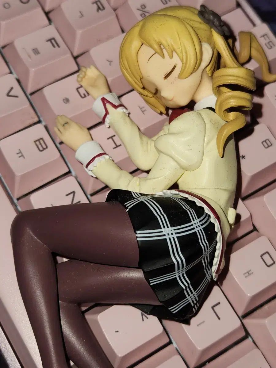 魔法少女まどか☆マギカ 巴マミ リラックスタイム フィギュア出品