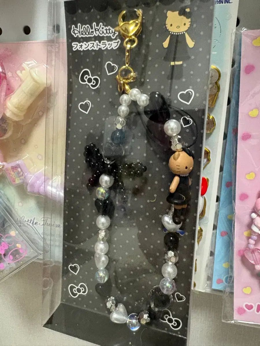 タンニングハローキティ ロングハローキティ ビーズストラップ 4,307円