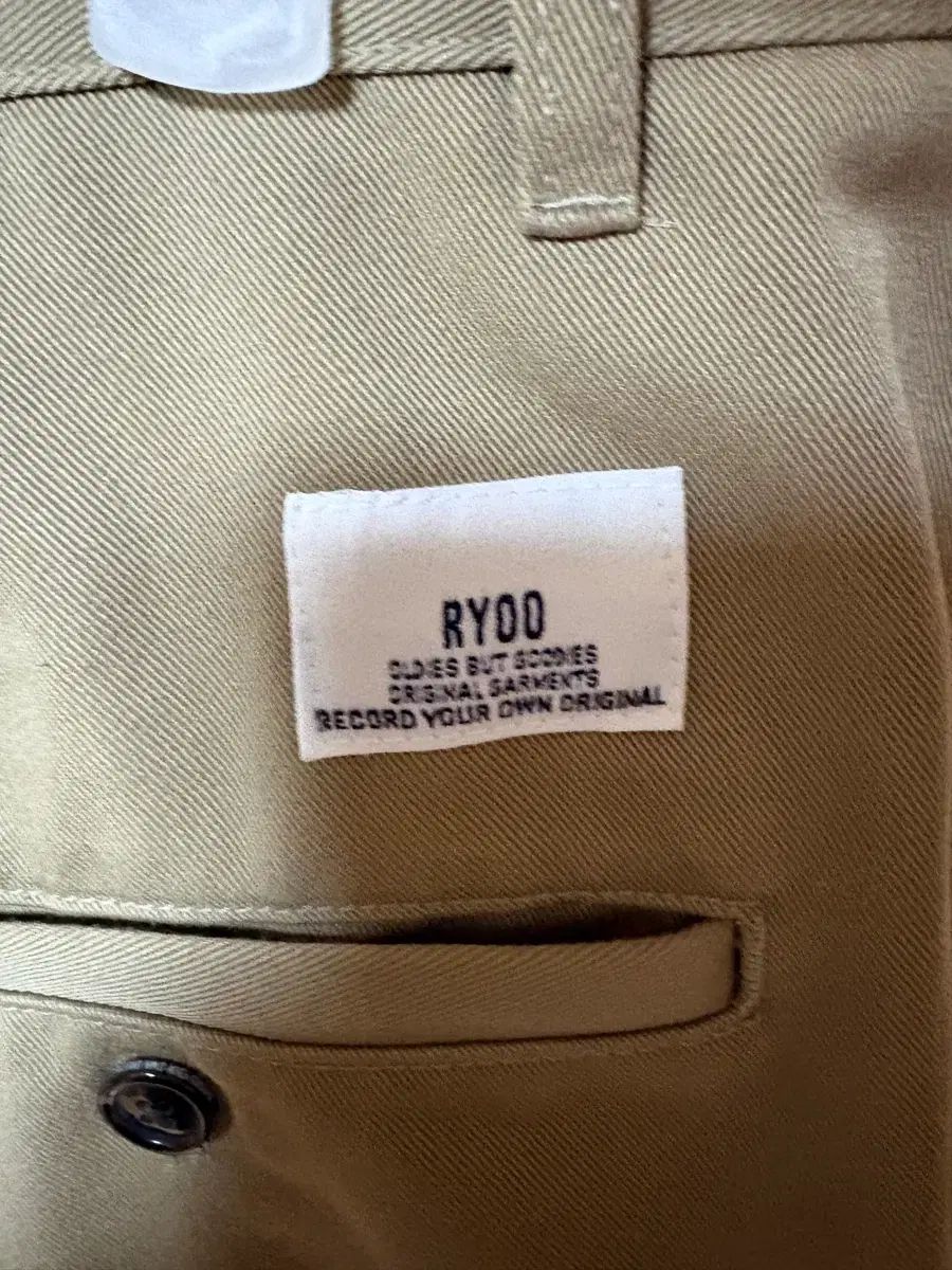 RYOO アルワイオー オー チノパンツ 出品 (XL / チュウジェ様 픽) 9,069円
