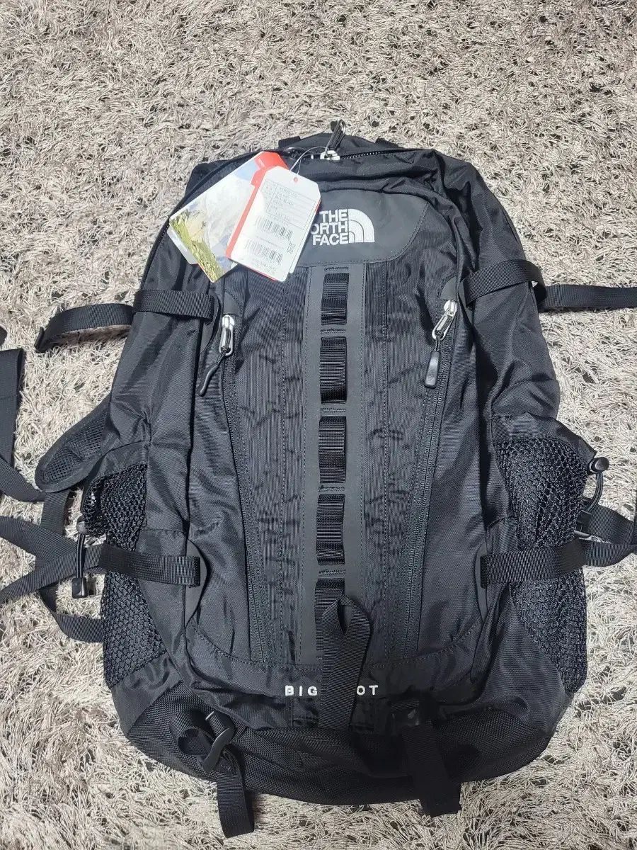 新品) THE NORTH FACE ザノースフェイス BIG SHOT バックパック ブラック ONE (32L) 12,154円