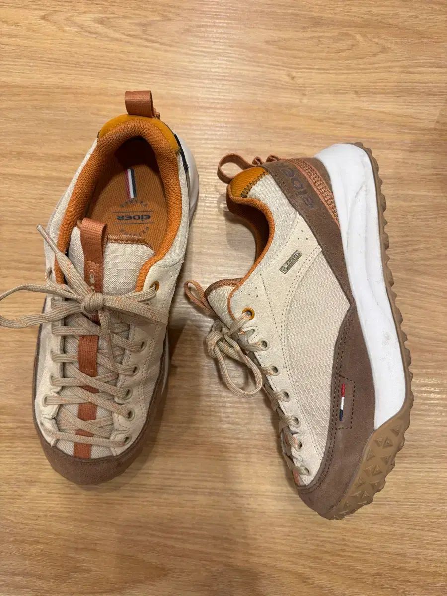 アイダー GORE-TEX トレッキングシューズ 240
