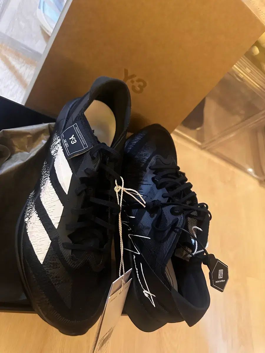 240 Y-3 アディゼロ タクミ セン9 ブラック
