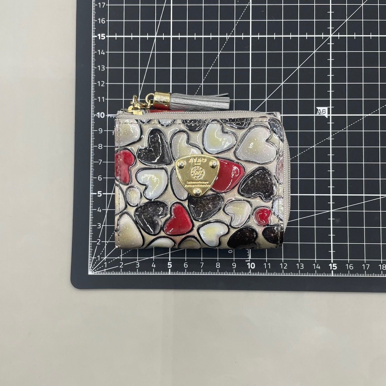良品 ATAO アタオ 三つ折り財布 ワルツ ハッピーヴィトロ エナメル