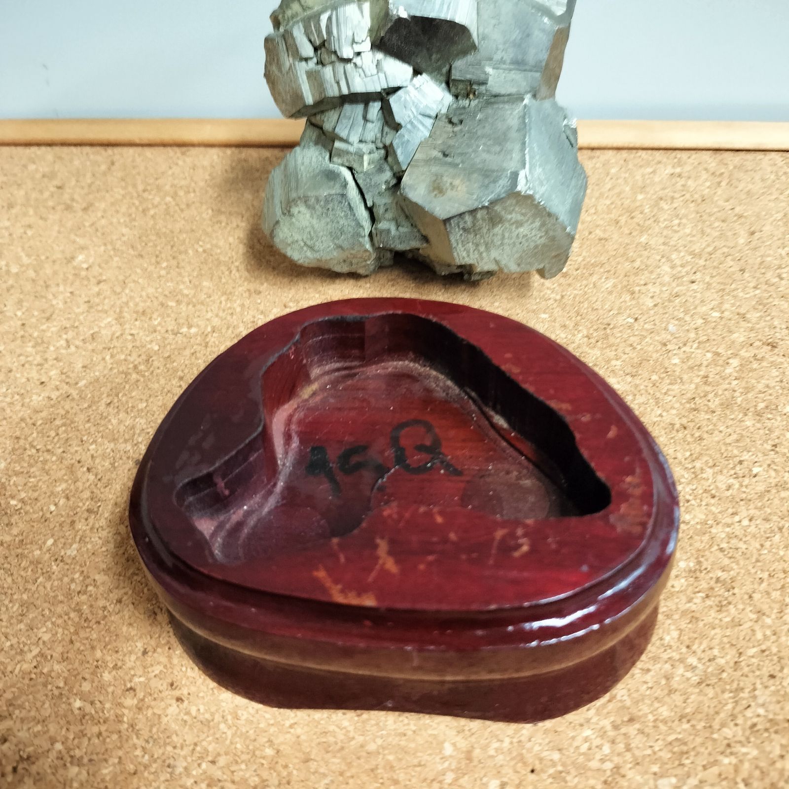 極美品】 天然石 パイライト （黄鉄鉱） 原石 クラスター （専用木製