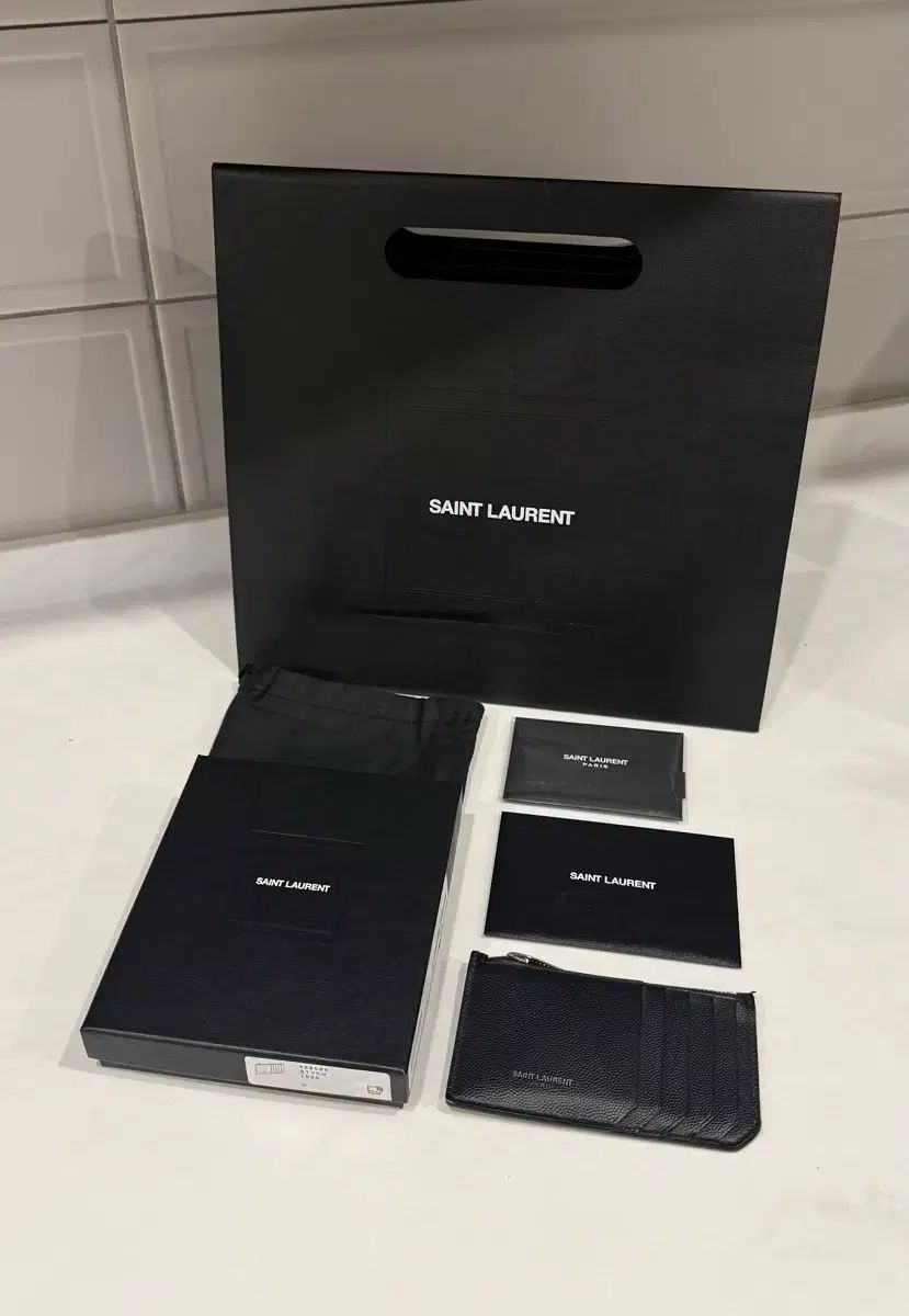 Saint Laurent サンローラン カードウォレット ブラック フルセット