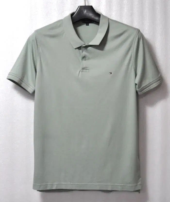 Tommy Hilfiger/メンズ ポロTシャツ (サイズ100)