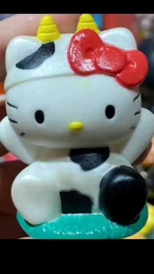 ハローキティ 乳牛 ゴー クラシック フィギュア ぬいぐるみ おもちゃ