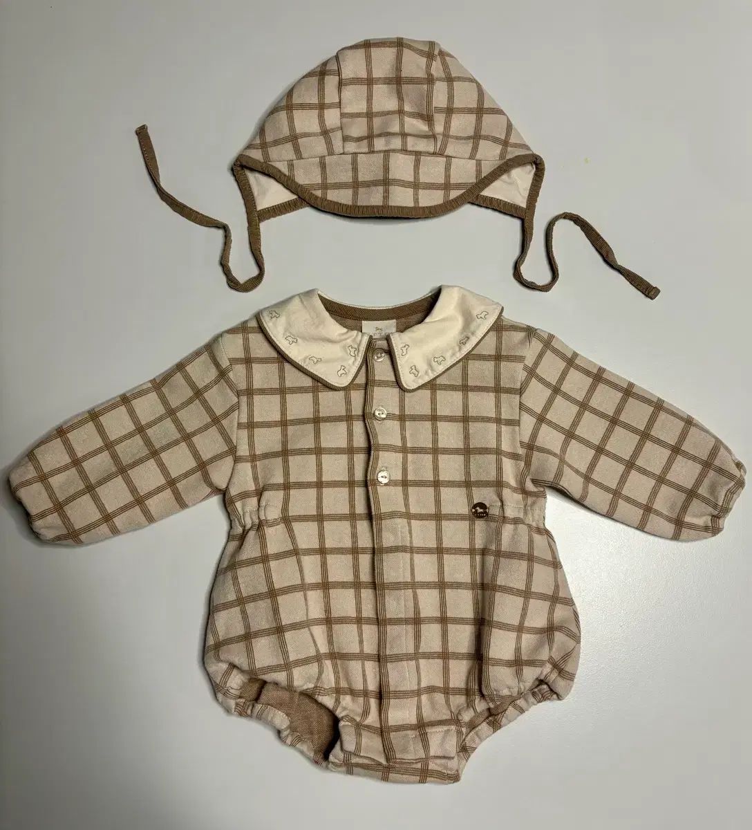(未使用/ほぼ新品) エトワ チェック ボディスーツ 帽子 セット 6M サイズ 出品