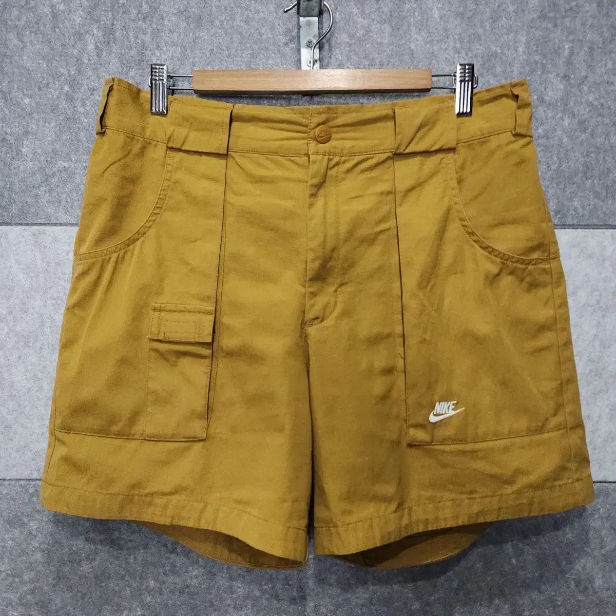 ナイキ NSW リイシュー ウーブン トレーニング ショーツ (サイズ XL)