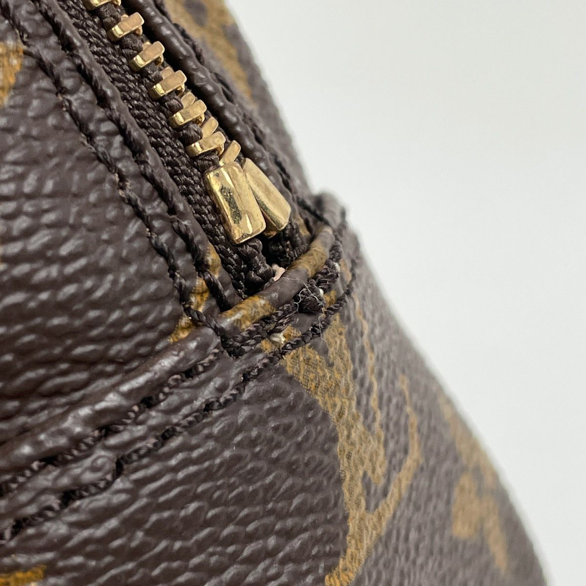 ルイ・ヴィトン Louis Vuitton トゥルース トワレット23 セカンド 