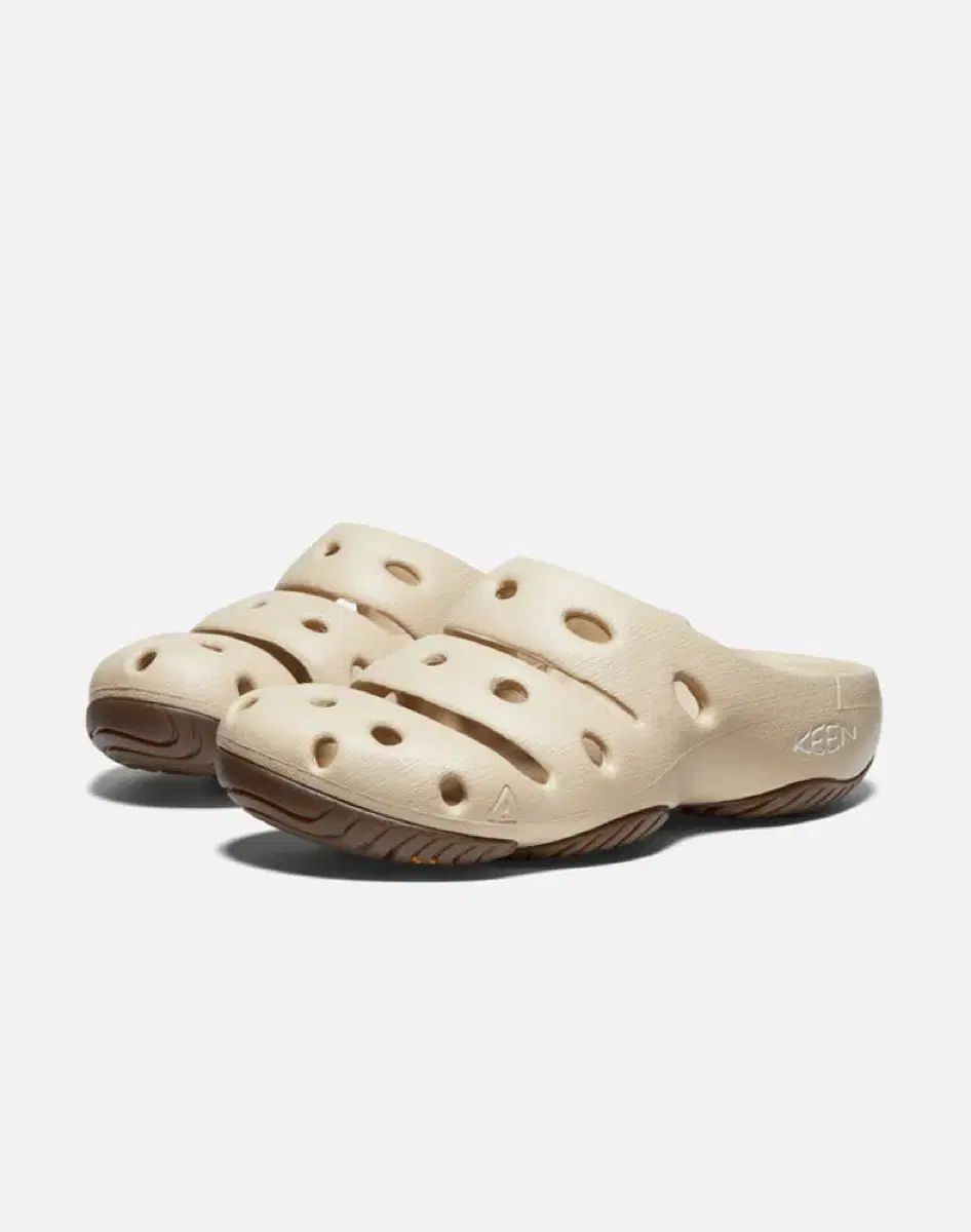 キーン KEEN ヨギ スライド ベージュ 250 新品