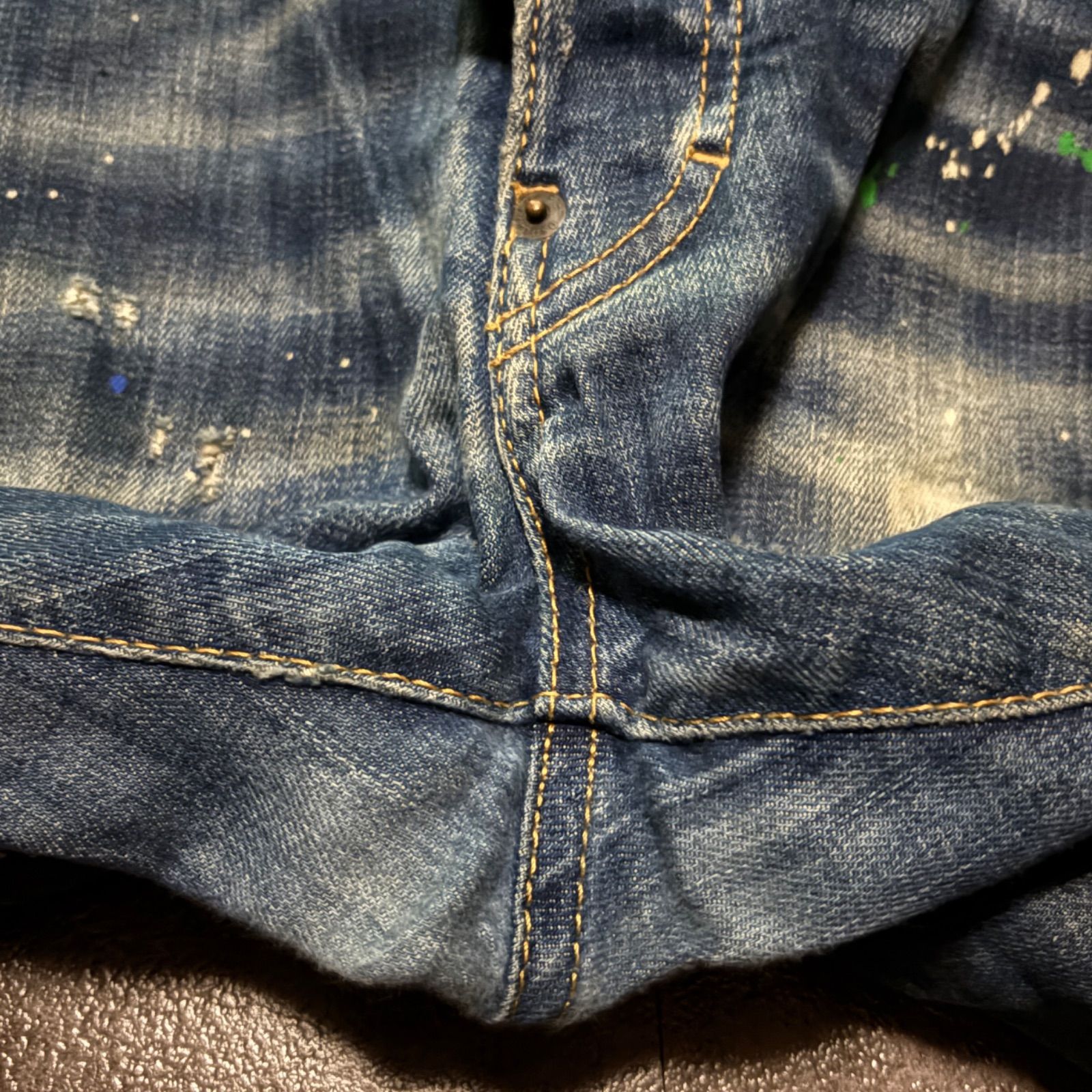 ディースクエアード DSQUARED2 デニム ジーンズ ジーパン SkaterJean スケーター S71LB0635 イタリア製 ストレッチ 濃紺 ダメージ クラッシュ 加工 ヒゲ 48 L ビッグタグ アメカジ y2k グランジ パンク ストリート 古着